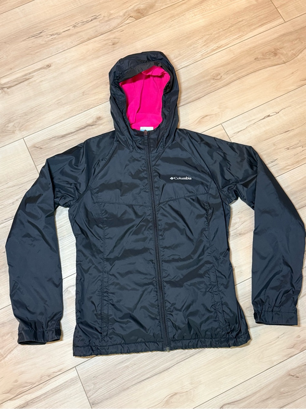 Columbia Women’s Black Hooded Windbreaker Jacket Pink Lined Size Small